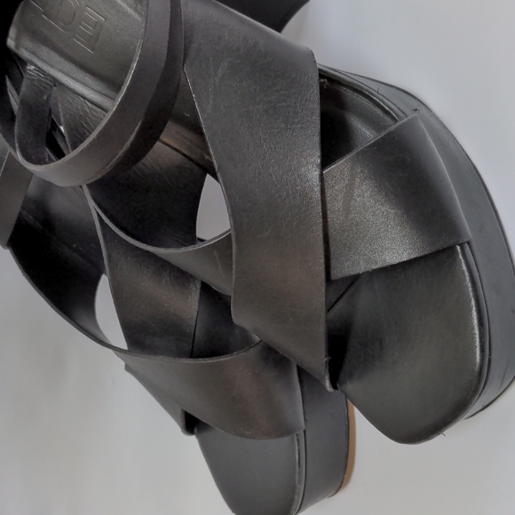 M4DE MADE leather chunky criss cross strap heels EUC 8.5 Priscilla style black - Picture 8 of 9